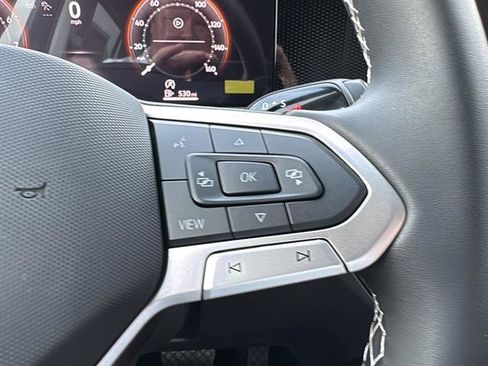 New 2025 Volkswagen Tiguan SE image 19