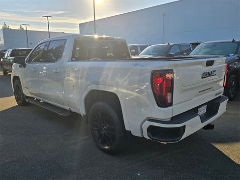 Used 2022 GMC Sierra 1500 Elevation w/ LPO, Elevation Black Package image 37