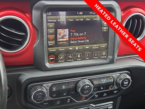 Used 2022 Jeep Gladiator Rubicon w/ LED Lighting Group AWD/4WD image 16