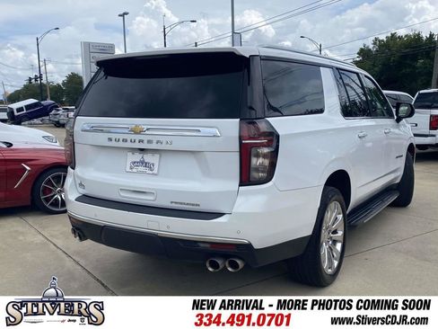 Used 2021 Chevrolet Suburban Premier RWD image 9
