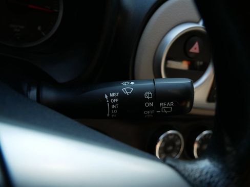 Used 2012 Toyota Yaris LE FWD image 20