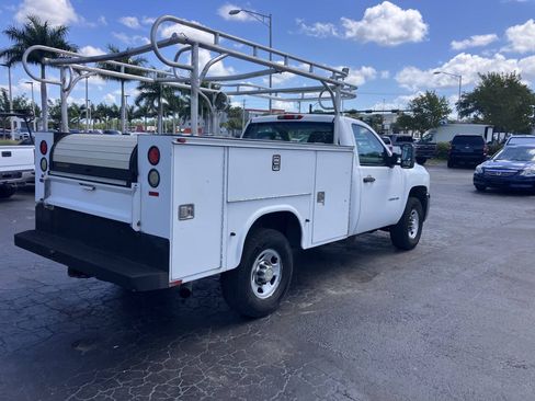 Used 2010 Chevrolet Silverado 2500 W/T RWD image 4