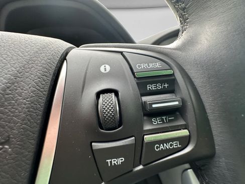 Used 2017 Acura TLX FWD image 25