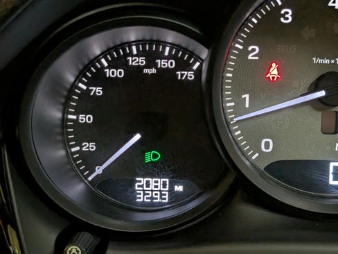 Certified 2026 Porsche Macan S AWD/4WD image 32