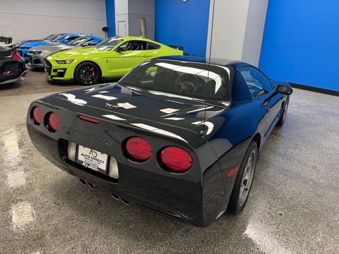 Used 2004 Chevrolet Corvette Z06 w/ Memory Package RWD image 9