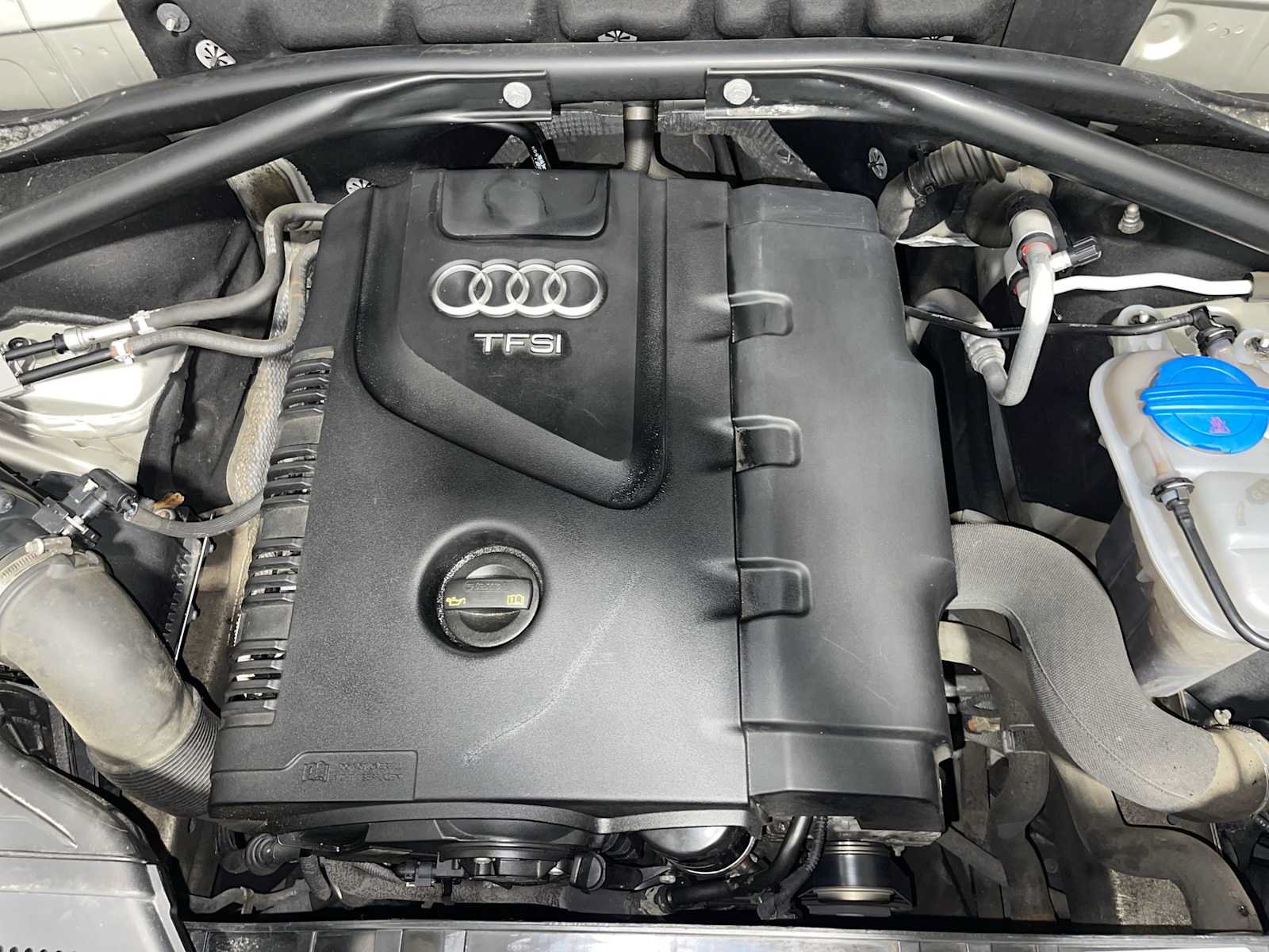 Used 2015 Audi Q5 2.0T Premium Plus w/ Technology Package AWD/4WD image 9