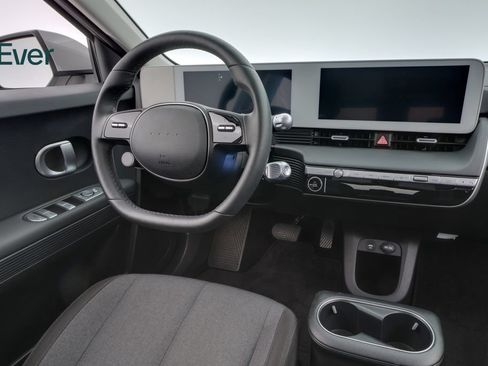 Used 2024 Hyundai Ioniq 5 SEL RWD image 23
