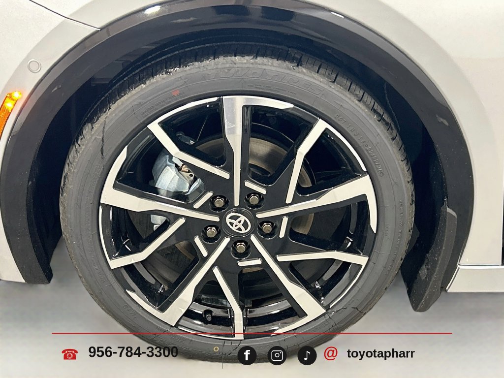New 2027 Toyota Prius Plug-In Hybrid FWD image 29