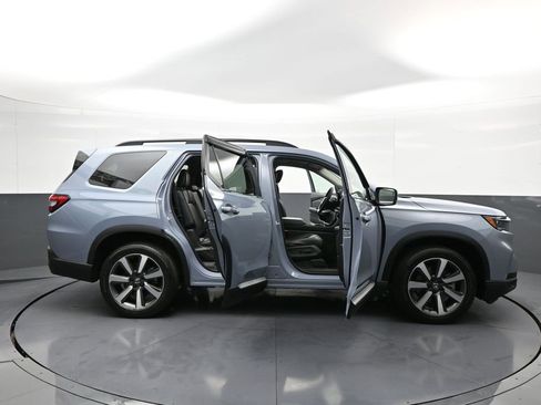 Certified 2024 Honda Pilot Touring image 85