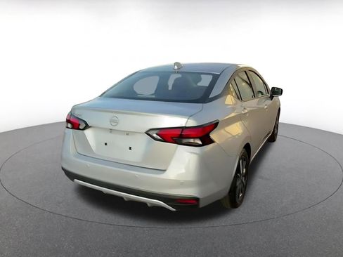 Used 2025 Nissan Versa SV image 14