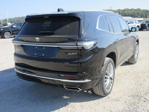 New 2026 Buick Enclave Avenir w/ Super Cruise Package image 5