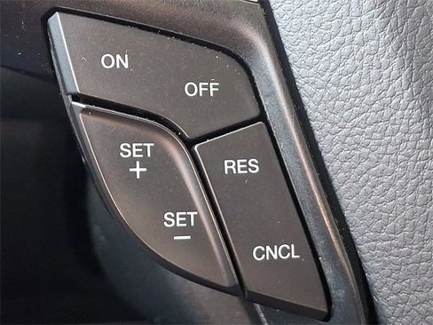 Used 2024 Ford Edge SEL image 24