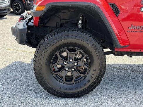 Used 2020 Jeep Gladiator Rubicon AWD/4WD image 27