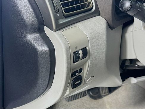 Used 2010 Subaru Forester 2.5X AWD/4WD image 10
