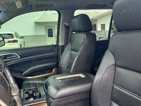 Used 2018 GMC Yukon Denali w/ Open Road Package AWD/4WD image 13