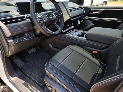 New 2025 GMC Sierra EV Denali image 11