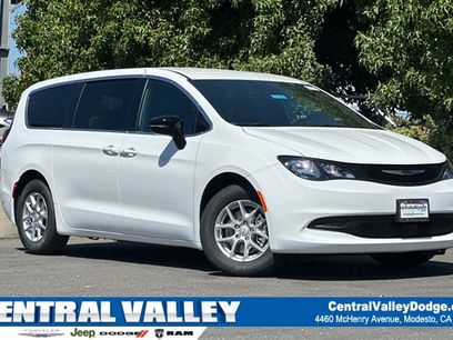 New 2026 Chrysler Voyager LX