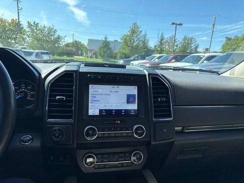 Used 2020 Ford Expedition Limited AWD/4WD image 12