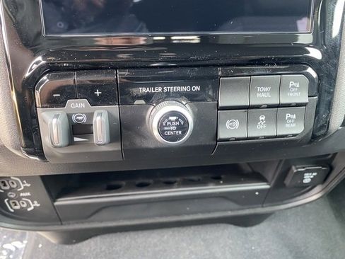 New 2025 RAM 2500 Tradesman image 18