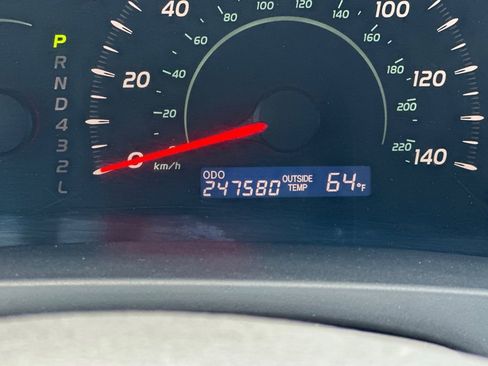Used 2009 Toyota Camry LE FWD image 24