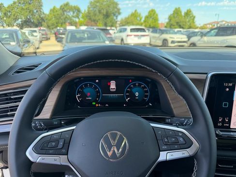 New 2026 Volkswagen Atlas SE AWD/4WD image 15