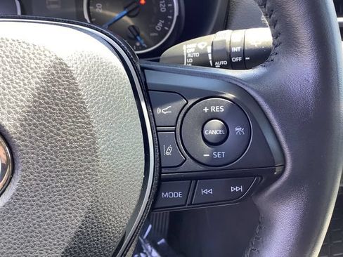 Used 2019 Toyota RAV4 XLE w/ Convenience Package AWD/4WD image 12