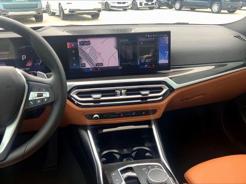 Used 2023 BMW 330i Sedan w/ Premium Package image 6