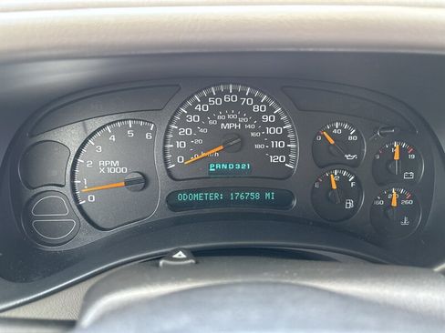 Used 2005 GMC Sierra 2500 SLE w/ Skid Plate Package AWD/4WD image 45