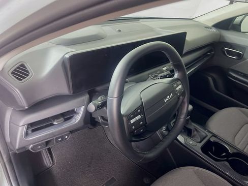 Used 2025 Kia K4 EX FWD image 10