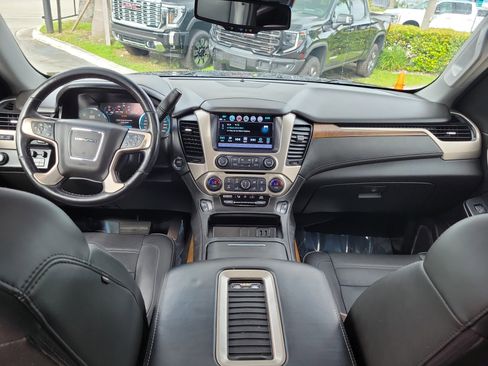 Used 2019 GMC Yukon XL Denali w/ Denali Ultimate Package RWD image 19