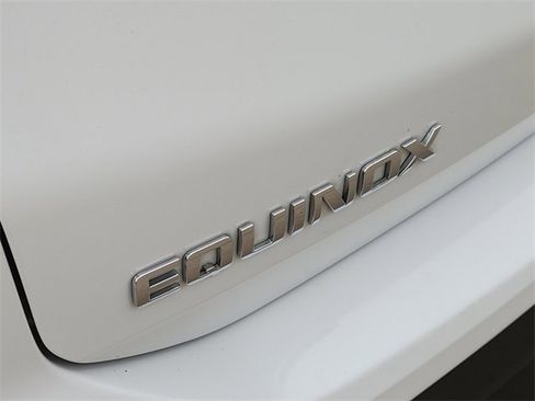 Used 2019 Chevrolet Equinox LS w/ LS Convenience Package FWD image 9