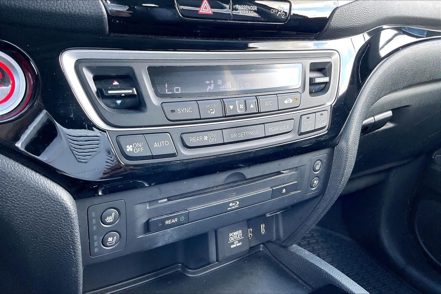 Used 2016 Honda Pilot Elite image 34