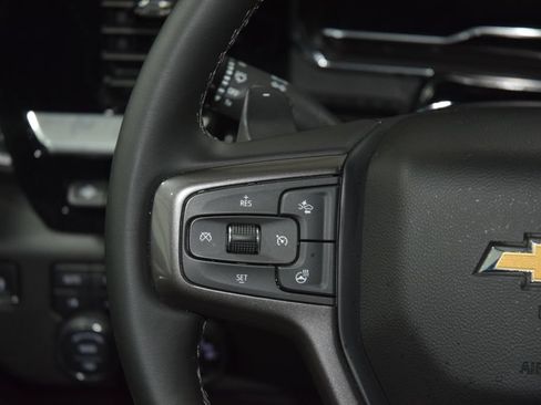 Used 2025 Chevrolet Silverado 1500 High Country w/ High Country Premium Package AWD/4WD image 38