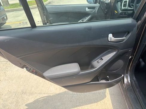 Used 2017 Kia Forte LX FWD image 58