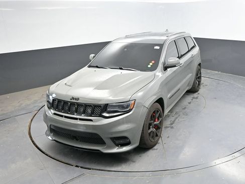 Used 2019 Jeep Grand Cherokee SRT w/ Trailer Tow Group IV AWD/4WD image 30