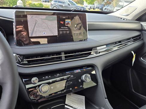 New 2026 INFINITI QX60 Luxe w/ Cargo Package image 30