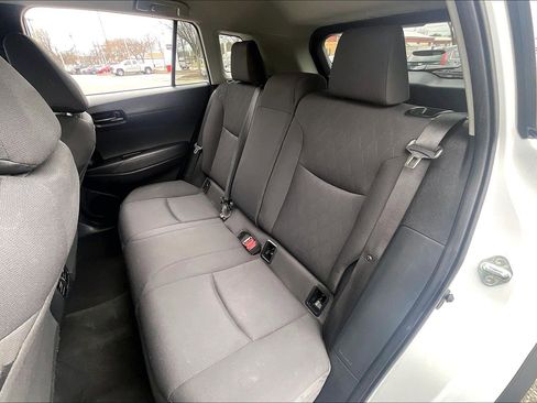 Used 2024 Toyota Corolla Cross LE image 30