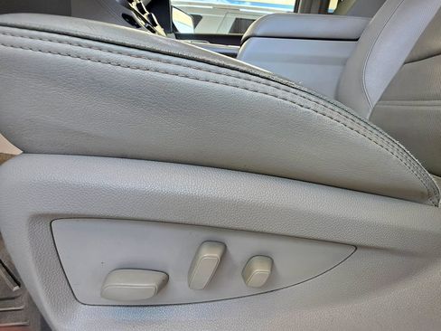 Used 2018 GMC Yukon Denali w/ Denali Ultimate Package AWD/4WD image 22