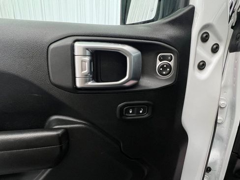 Used 2020 Jeep Wrangler Unlimited Sport AWD/4WD image 33