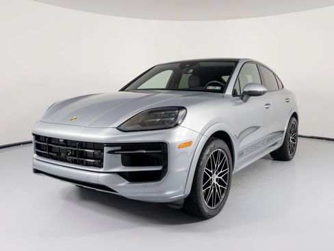 Certified 2026 Porsche Cayenne Coupe AWD/4WD image 7