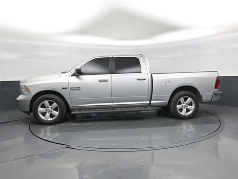 Used 2017 RAM 1500 Classic SLT AWD/4WD image 7