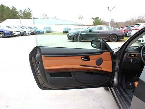 Used 2011 BMW 335i xDrive Coupe image 25
