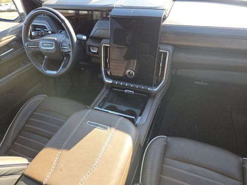 Used 2025 GMC Yukon XL Denali Ultimate image 31