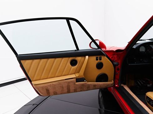 Used 1991 Porsche 911 Turbo image 26