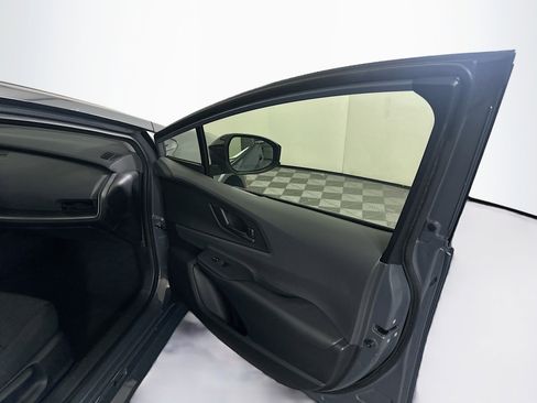 Used 2024 Toyota Prius LE image 32