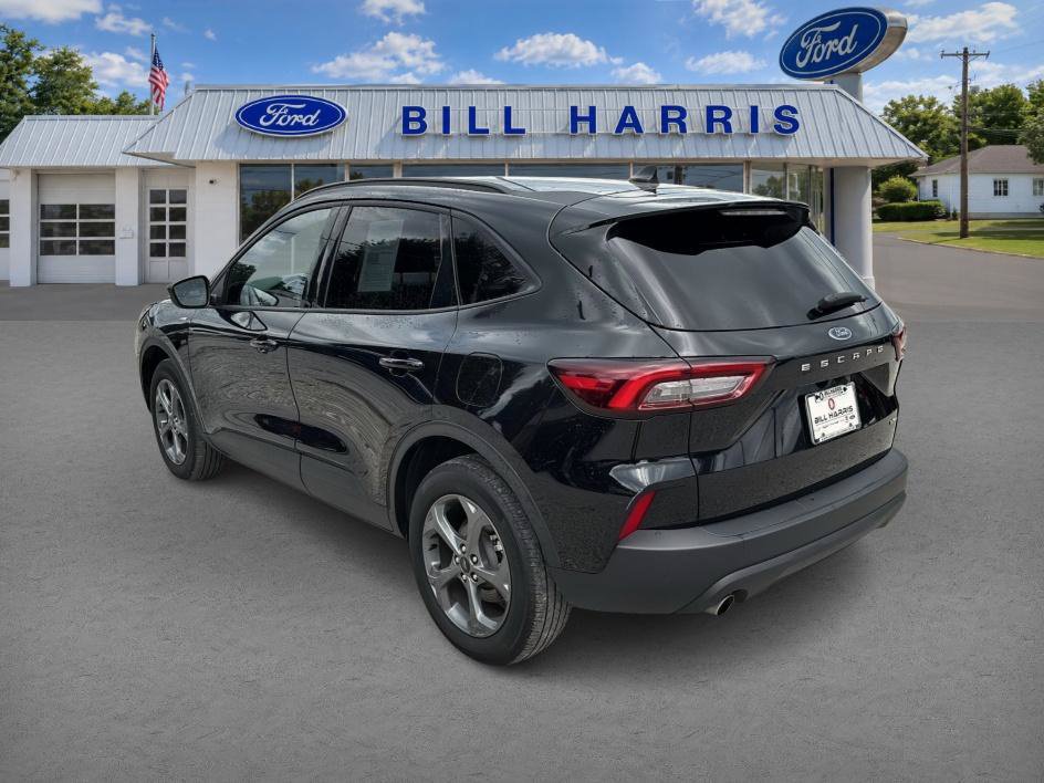 Used 2025 Ford Escape ST-Line Select AWD/4WD image 9