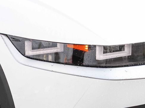 New 2026 Hyundai Ioniq 5 SE RWD image 4