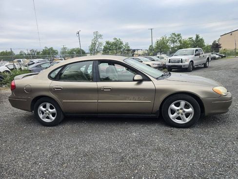 Used 2003 Ford Taurus SES FWD image 7