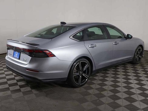 Used 2025 Honda Accord Sport image 10