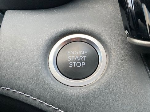 Certified 2024 Toyota Highlander XLE image 21